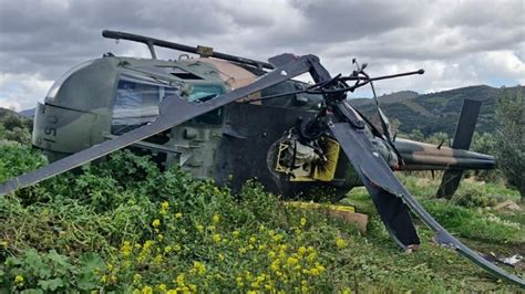 Urla Bademler Köyüne askeri helikopter zorunlu iniş yaptı